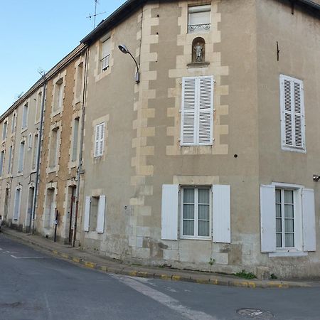 Studio Simplicien *Cosy* Plein Centre Ville De Poitiers *Tv* Wifi *Cafe* Exteriér fotografie